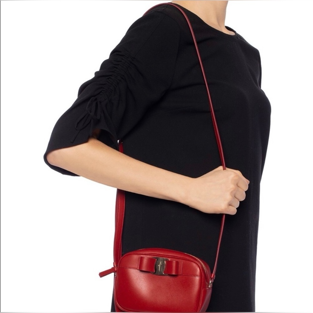 Salvatore Ferragamo vara bow crossbody bag lipstick red - Picture 7 of 8